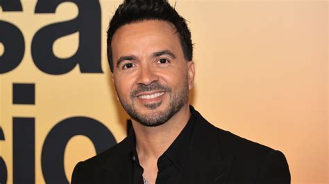 Concerto Acústico de Luis Fonsi: Uma Noite de Paixão e Música em São Paulo!