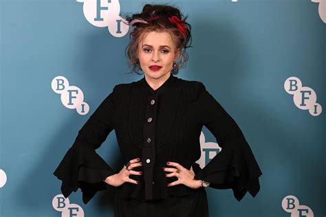 A Festa de Aniversário Épica de Helena Bonham Carter: Uma Noite de Fantasia e Surpresas!